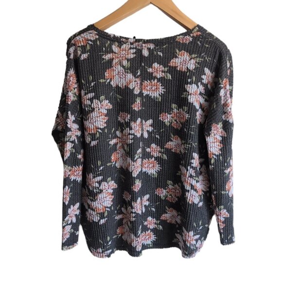 Urban Outfitters Out From Under Oversized Floral Thermal Shirt - Picture 3 of 4